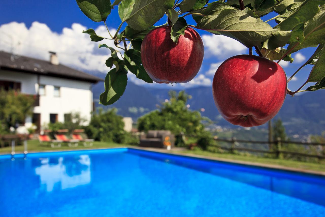 Garni Oberanger Hotel Tirolo Exterior photo